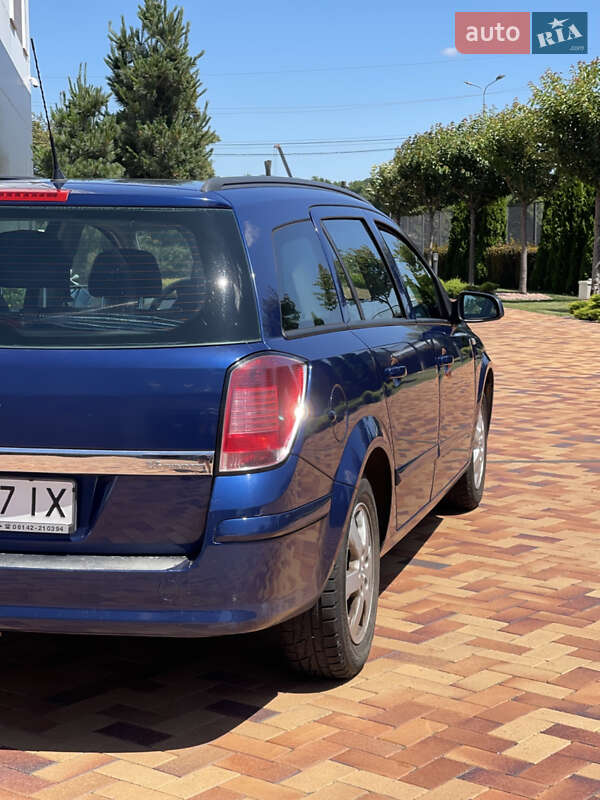 Универсал Opel Astra 2005 в Виннице