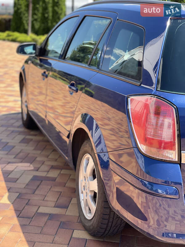 Универсал Opel Astra 2005 в Виннице