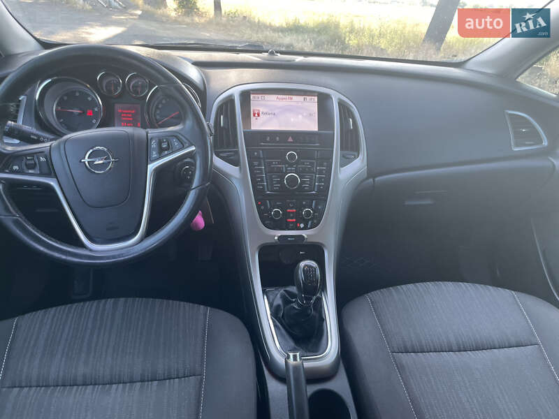 Универсал Opel Astra 2011 в Банилове фото 14 Универсал Opel Astra 2011 в Банилове