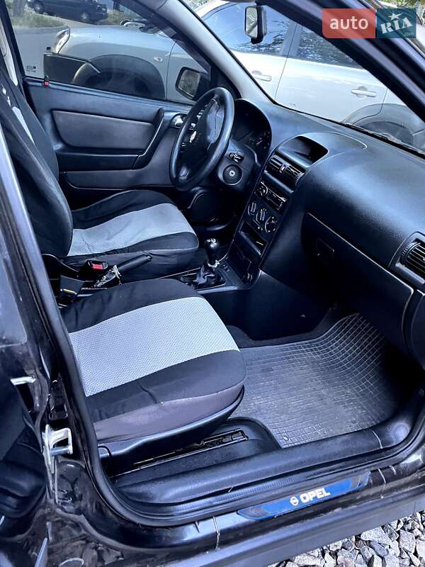Седан Opel Astra 2008 в Полтаві