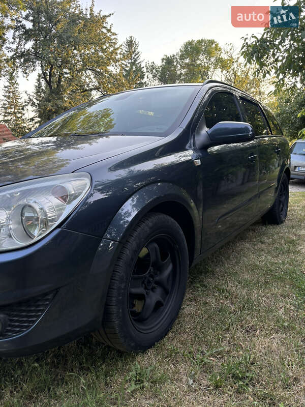Универсал Opel Astra 2007 в Ивано-Франковске