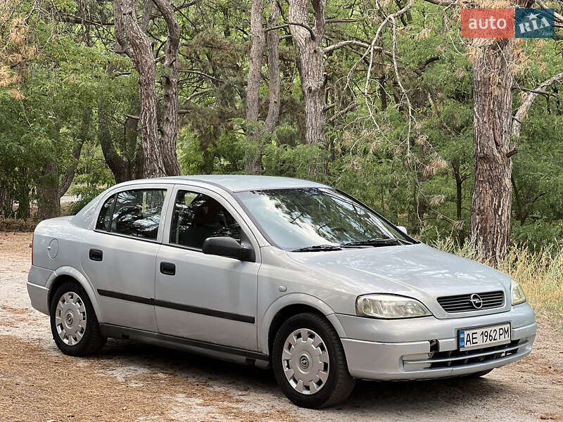 Opel Astra 2000