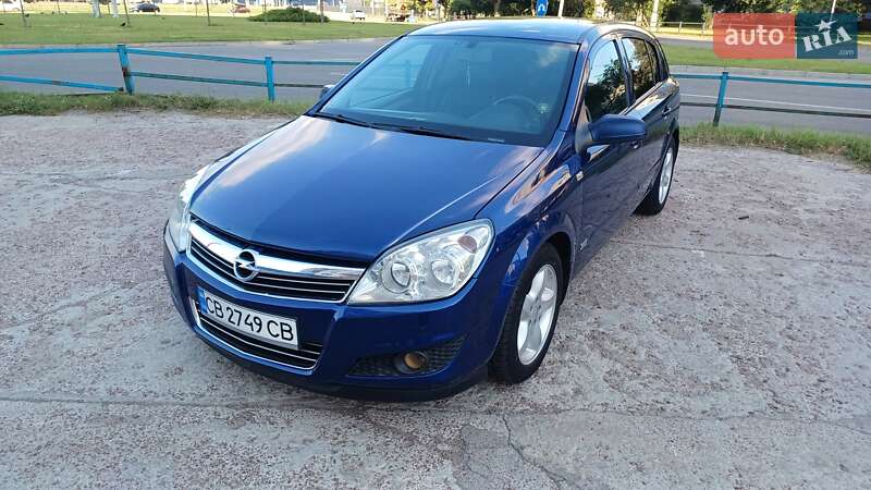 Хэтчбек Opel Astra 2007 в Чернигове