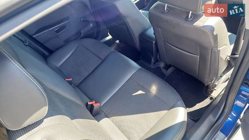 Хэтчбек Opel Astra 2007 в Чернигове