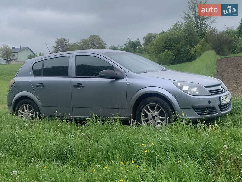 Хетчбек Opel Astra 2005 в Львові