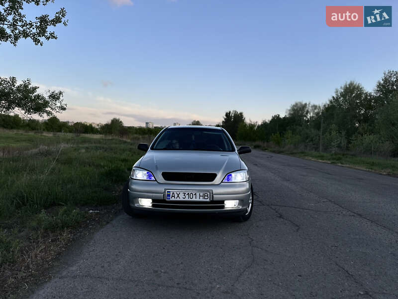 Opel Astra 2008