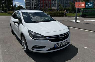 Універсал Opel Astra 2016 в Києві