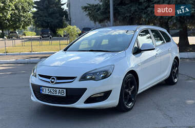 Універсал Opel Astra 2012 в Рівному