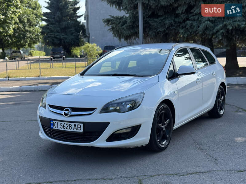 Opel Astra 2012