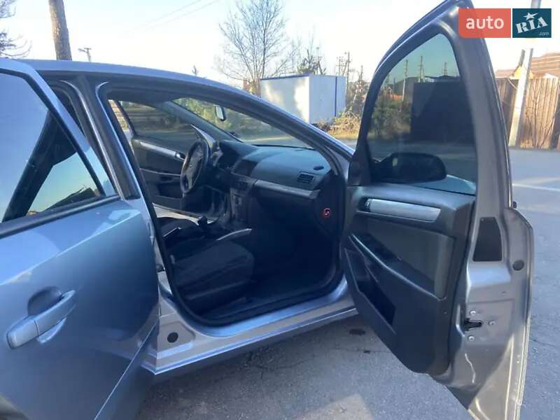 Хетчбек Opel Astra 2004 в Вінниці
