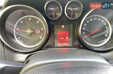 Универсал Opel Astra 2012 в 