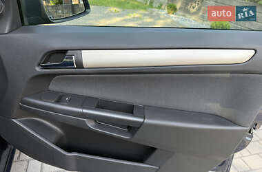 Универсал Opel Astra 2007 в 