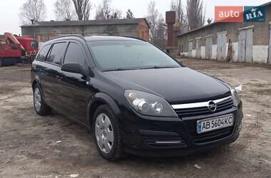 Универсал Opel Astra 2006 в 