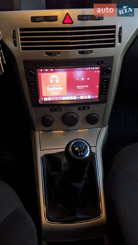 Универсал Opel Astra 2007 в Дубно