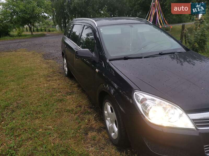 Универсал Opel Astra 2007 в Дубно
