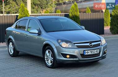 Седан Opel Astra 2012 в Одессе