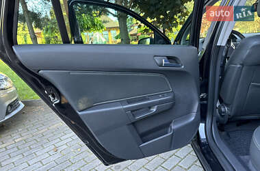 Универсал Opel Astra 2008 в 