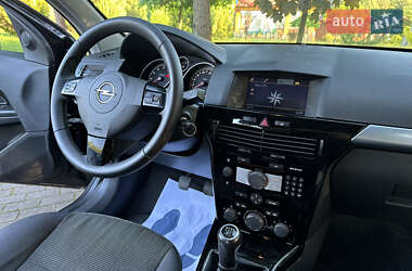Универсал Opel Astra 2008 в 