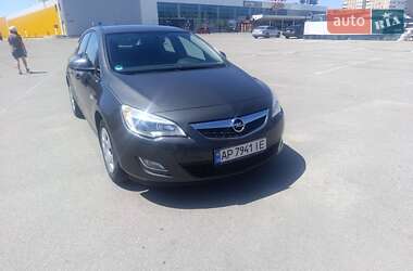 Хэтчбек Opel Astra 2010 в Запорожье