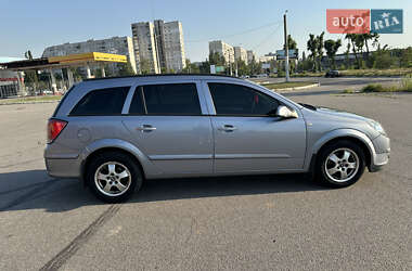 Универсал Opel Astra 2005 в 