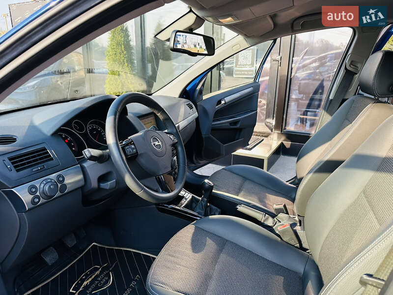 Универсал Opel Astra 2009 в Харькове