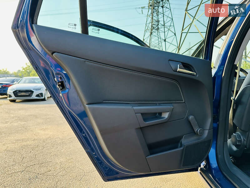 Универсал Opel Astra 2009 в Харькове