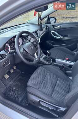 Универсал Opel Astra 2019 в 