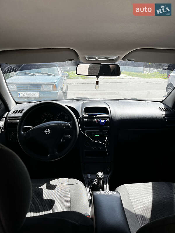 Седан Opel Astra 2008 в Балаклее