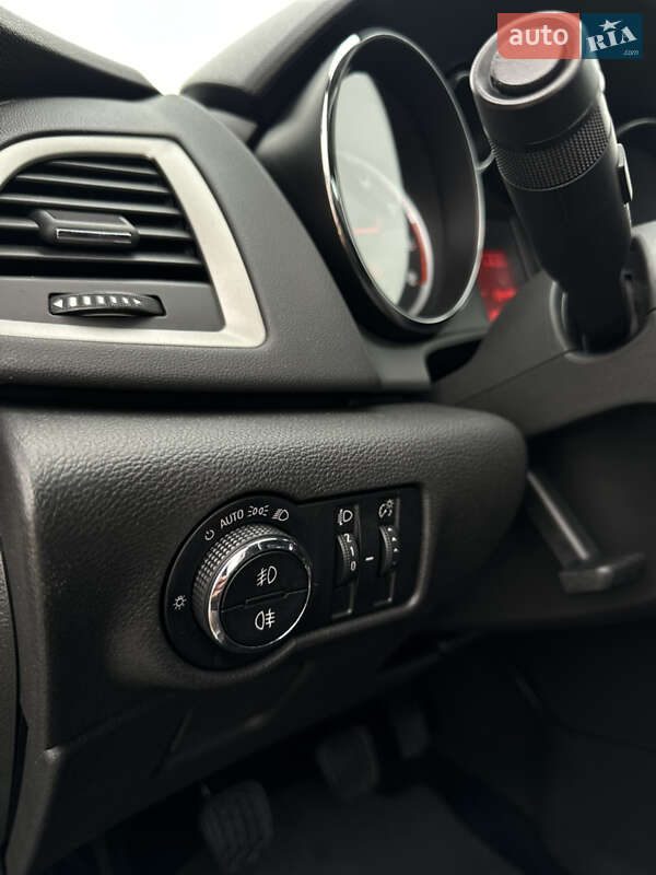 Хэтчбек Opel Astra 2009 в Луцке