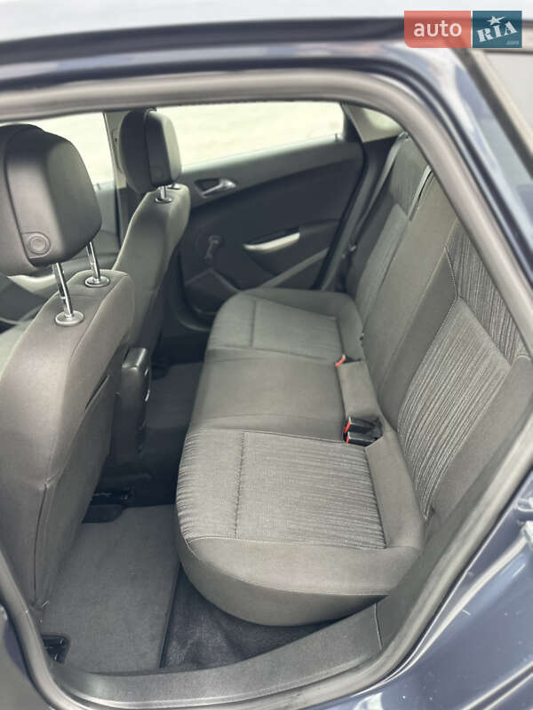 Хэтчбек Opel Astra 2009 в Луцке