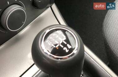 Хэтчбек Opel Astra 2005 в 