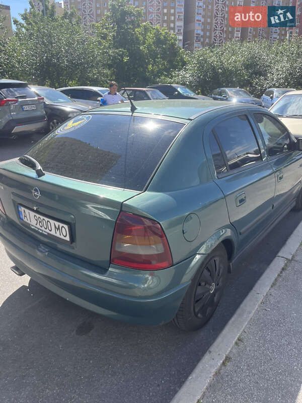 Хэтчбек Opel Astra 2002 в Киеве