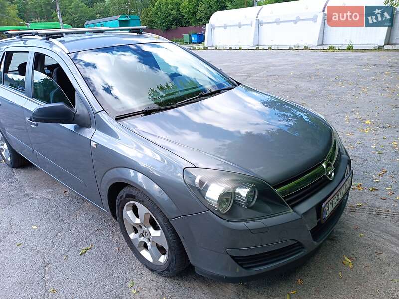 Универсал Opel Astra 2005 в Житомире