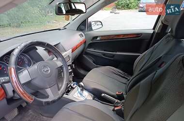 Универсал Opel Astra 2005 в 