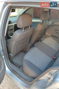 Хетчбек Opel Astra 2008 в Запоріжжі