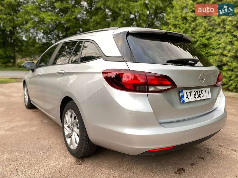 Универсал Opel Astra 2020 в Ивано-Франковске