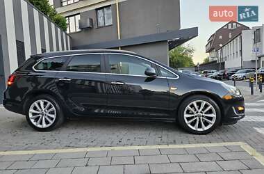 Универсал Opel Astra 2013 в 