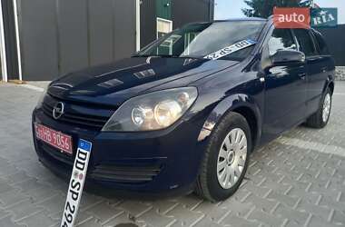 Універсал Opel Astra 2005 в Тернополі