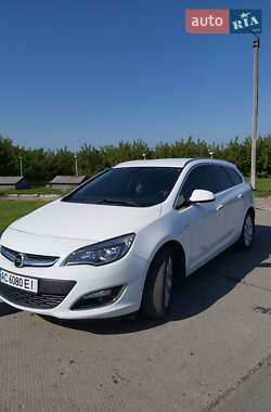 Универсал Opel Astra 2012 в 