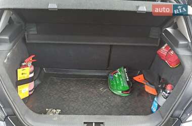 Хэтчбек Opel Astra 2005 в 