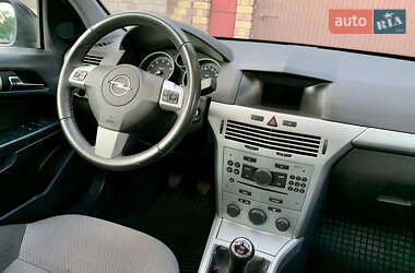Универсал Opel Astra 2009 в 
