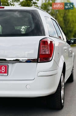 Универсал Opel Astra 2008 в 