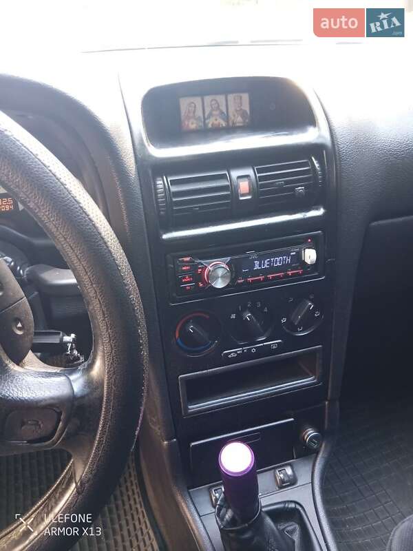 Хетчбек Opel Astra 1998 в Львові