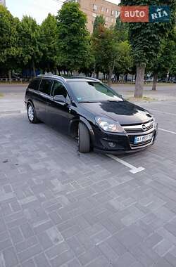 Универсал Opel Astra 2010 в Белой Церкви