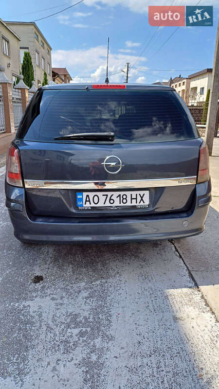 Универсал Opel Astra 2007 в Тячеве
