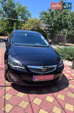 Універсал Opel Astra 2011 в Чорноморську