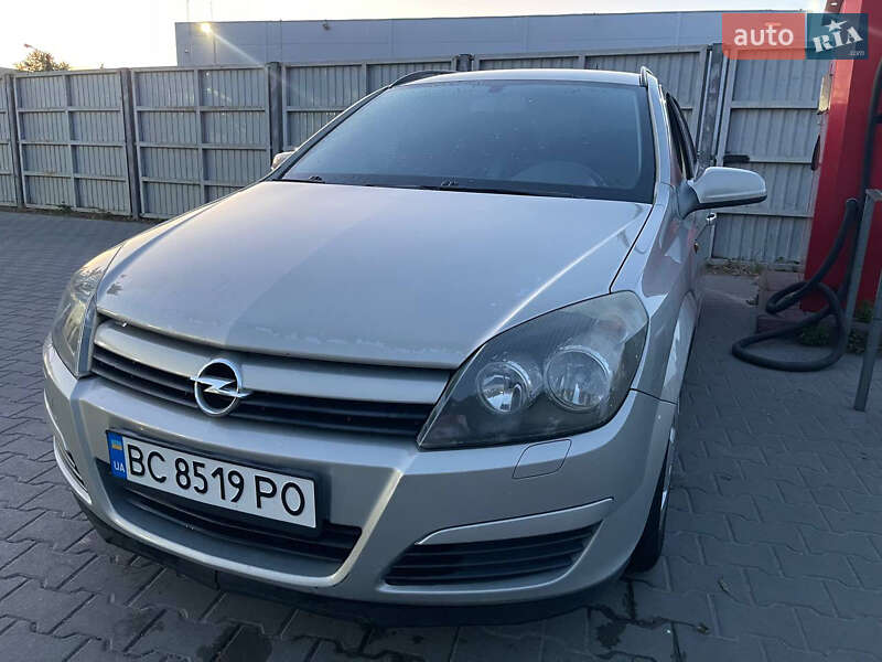 Универсал Opel Astra 2005 в Львове