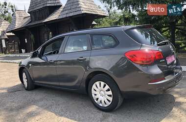 Универсал Opel Astra 2012 в 