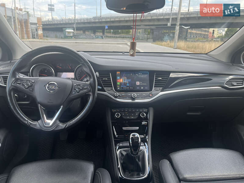 Универсал Opel Astra 2016 в Киеве