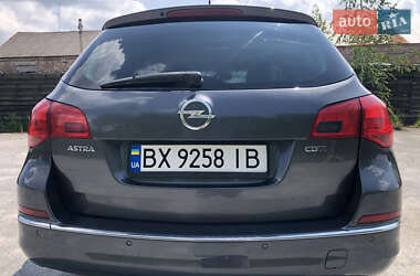 Универсал Opel Astra 2011 в 